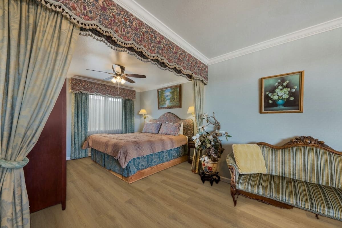 Studio Suite, 1 King Bed