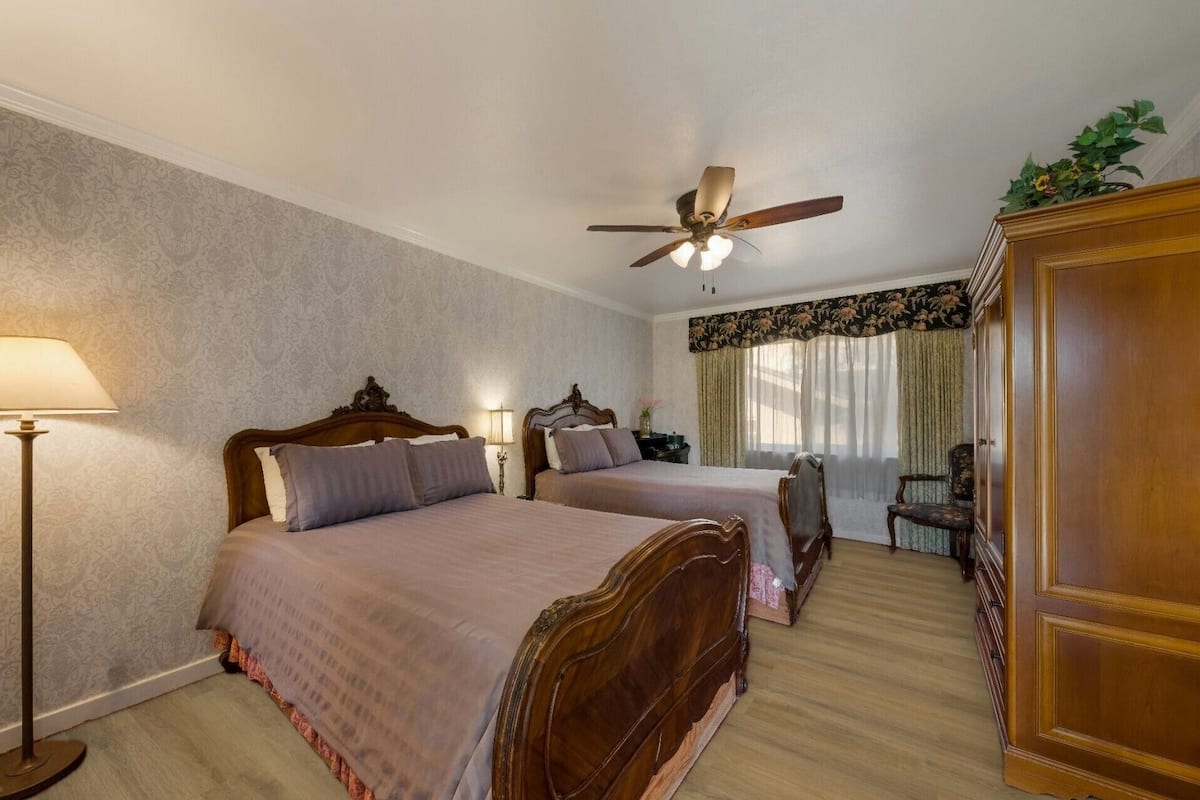 Double Room, 2 Double Beds
