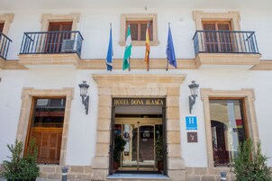 Facciata della struttura