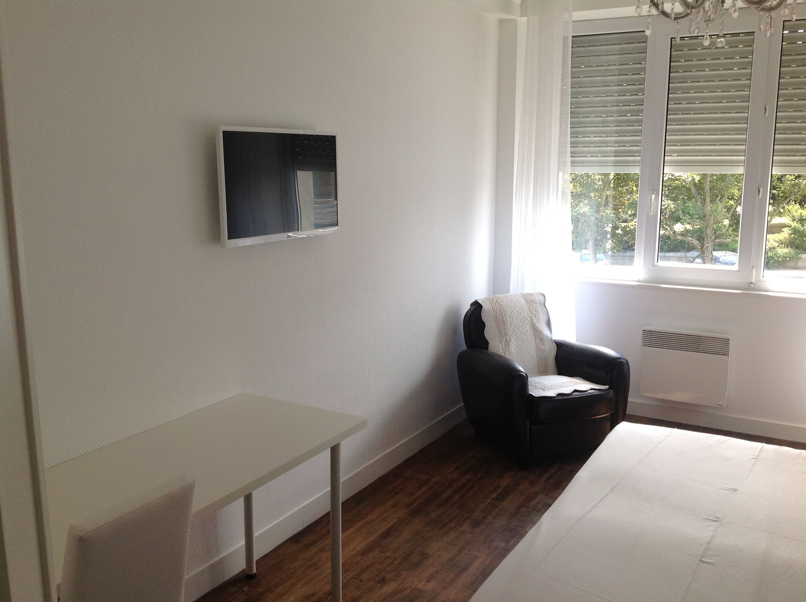 standard room | desk, soundproofing, iron/ironing board, cots/infant beds