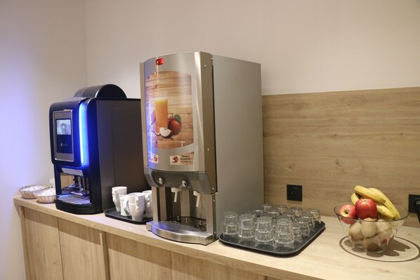 Daily buffet breakfast (EUR 13.5 per person)