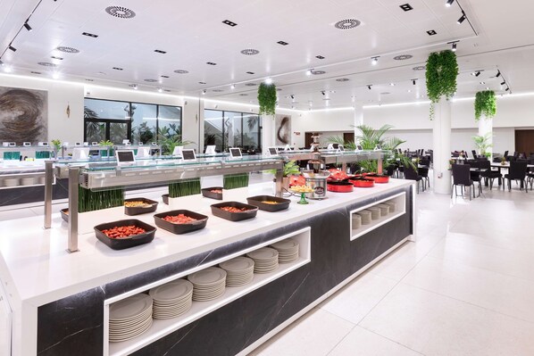 Daily buffet breakfast for a fee - Alexandre Fira Congress (L'Hospitalet de Llobregat)