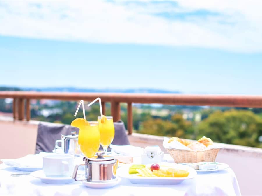 Panoramic Suite, River View | In-room safe, desk, laptop workspace, blackout drapes