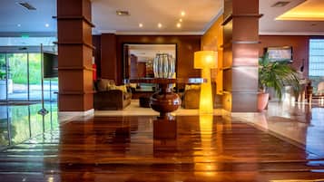 Sala de estar en el lobby