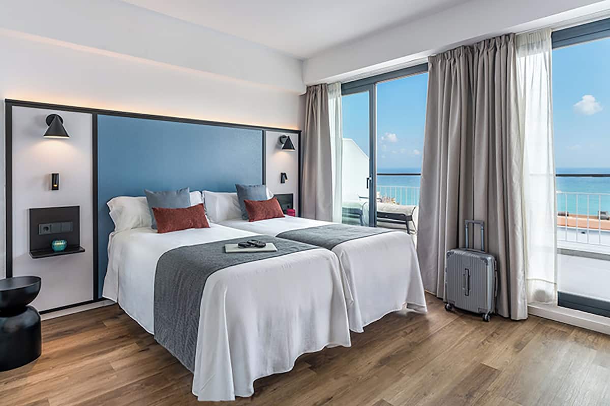 Superior Twin Room, Sea View
