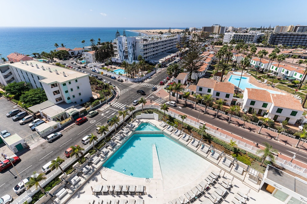 Segundo Muelle Playa del Ingles - 0