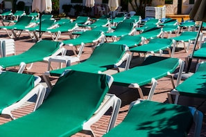 Sun deck
