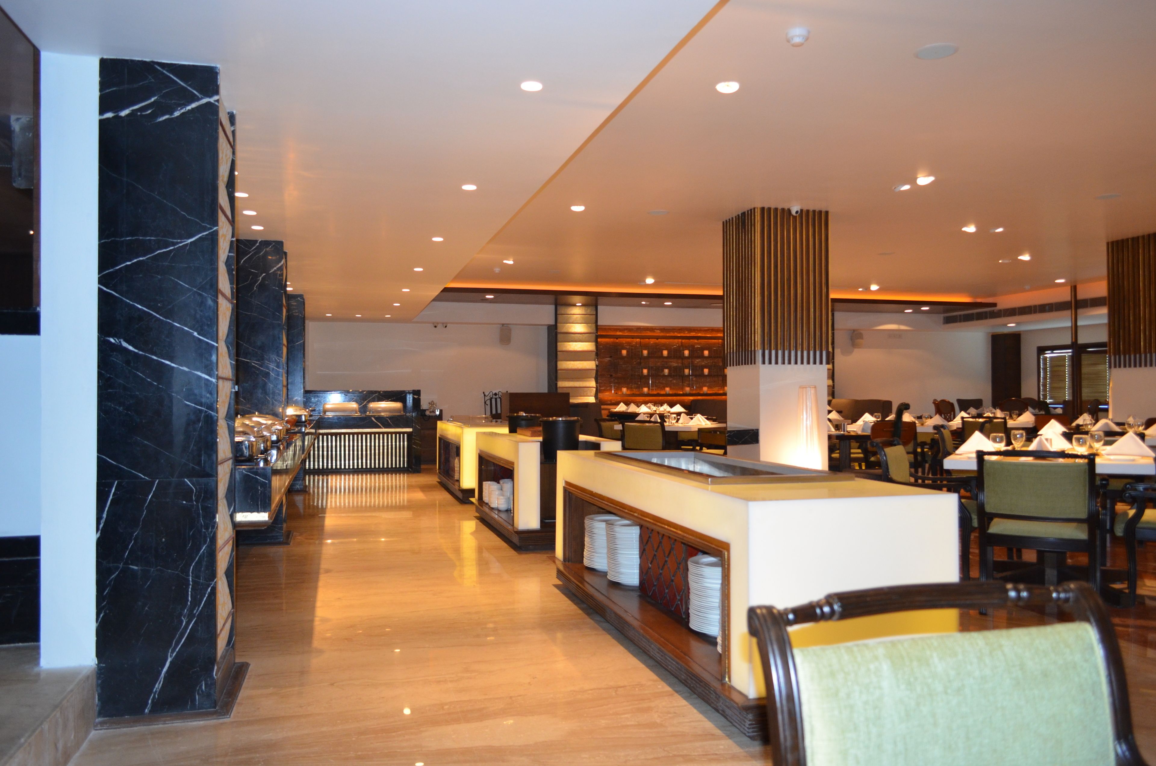daily buffet breakfast (inr 600 per person)