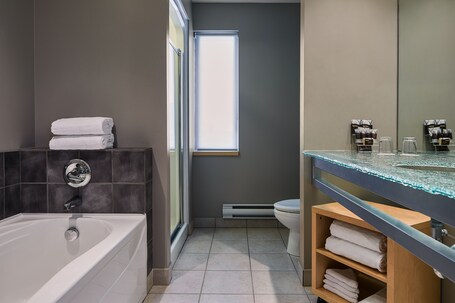 Inn At The Forks - Image 36