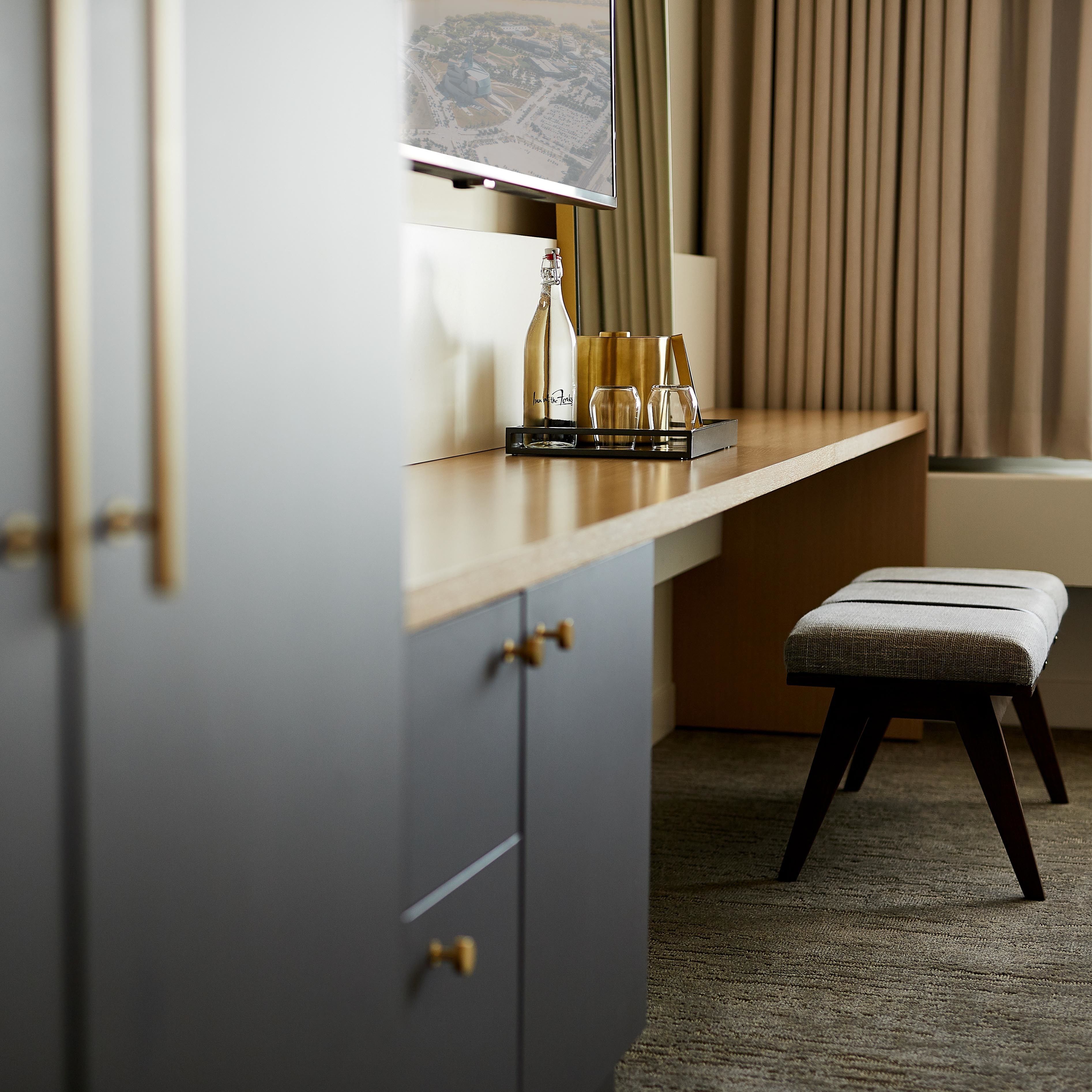 1 bedroom, premium bedding, pillow-top beds, minibar