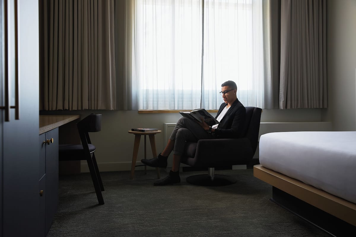 Habitación estándar, 1 cama de matrimonio | Ropa de cama de alta calidad, colchones con acolchado adicional, minibar