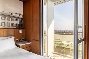 標準雙人房, 非吸煙房, 露台 | 房內夾萬、書桌、遮光窗簾/窗簾、隔音