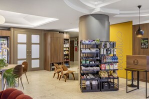 Gift shop - B&B Hotel Modena (Modena)