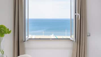 Premium bedding, minibar, in-room safe, desk