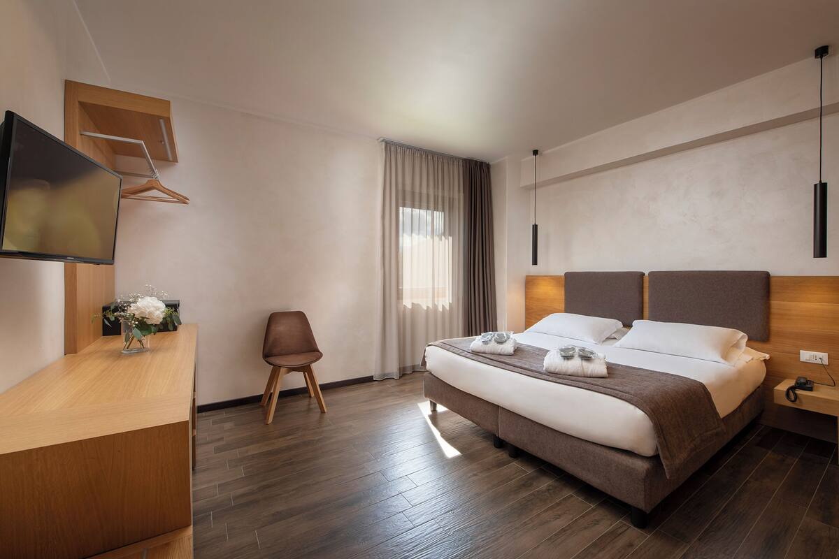 Chambre Double Supérieure | 1 chambre, couette en duvet d'oie, minibar