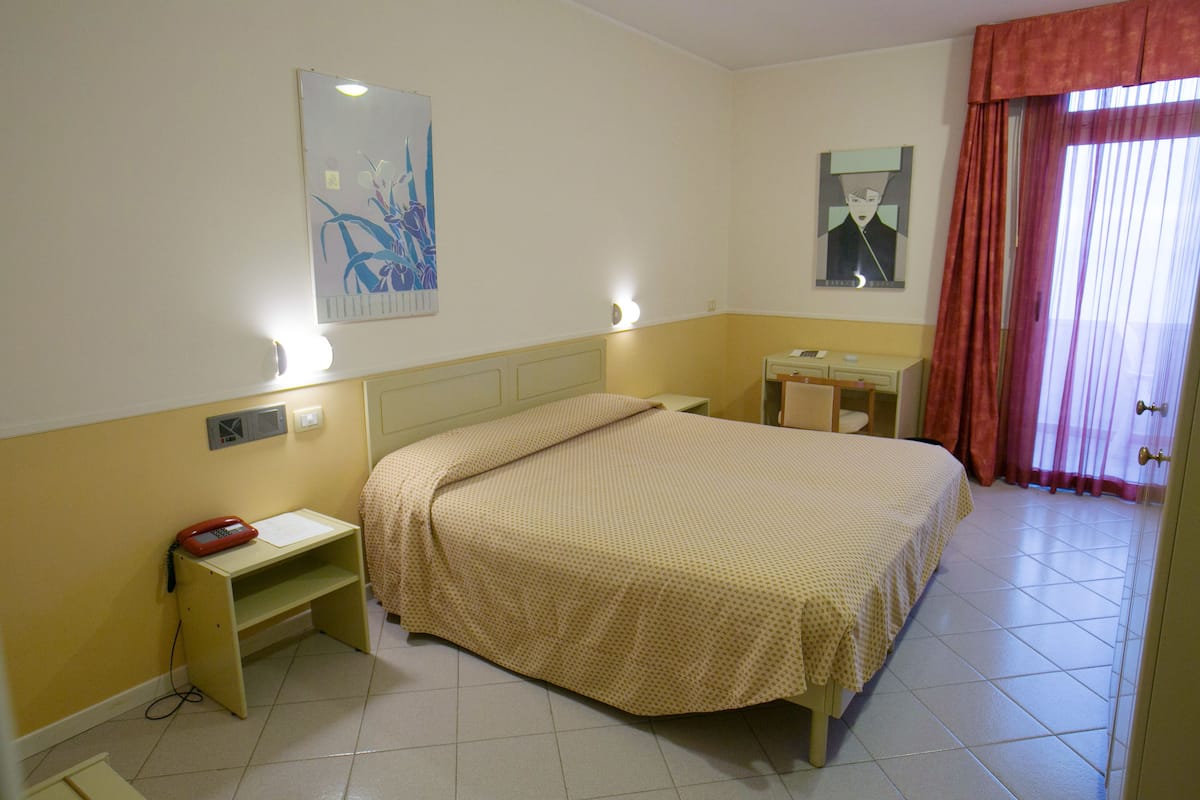 Minibar, desk, cots/infant beds, rollaway beds