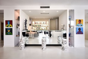 Bar (on property) - Mondial Resort & Spa (Pietrasanta)