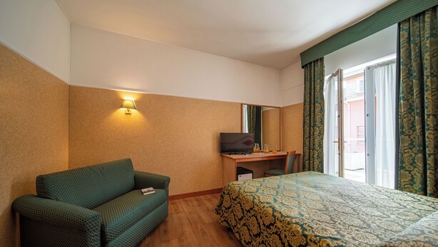 Unclassified image, 1 of 43, button - Hotel Mary (Vicenza)