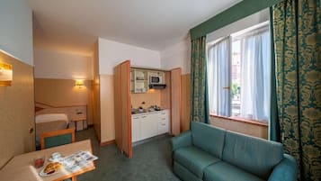 주니어 스위트 | 고급 침구, 셀렉트 컴포트 침대, 객실 내 금고, 책상