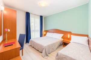 Couette en duvet d'oie, minibar, coffres-forts dans les chambres, bureau