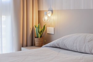 Down comforters, minibar, in-room safe, desk