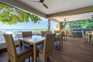 Breakfast, lunch, dinner served; international cuisine - Travellers Beach Resort (Negril)
