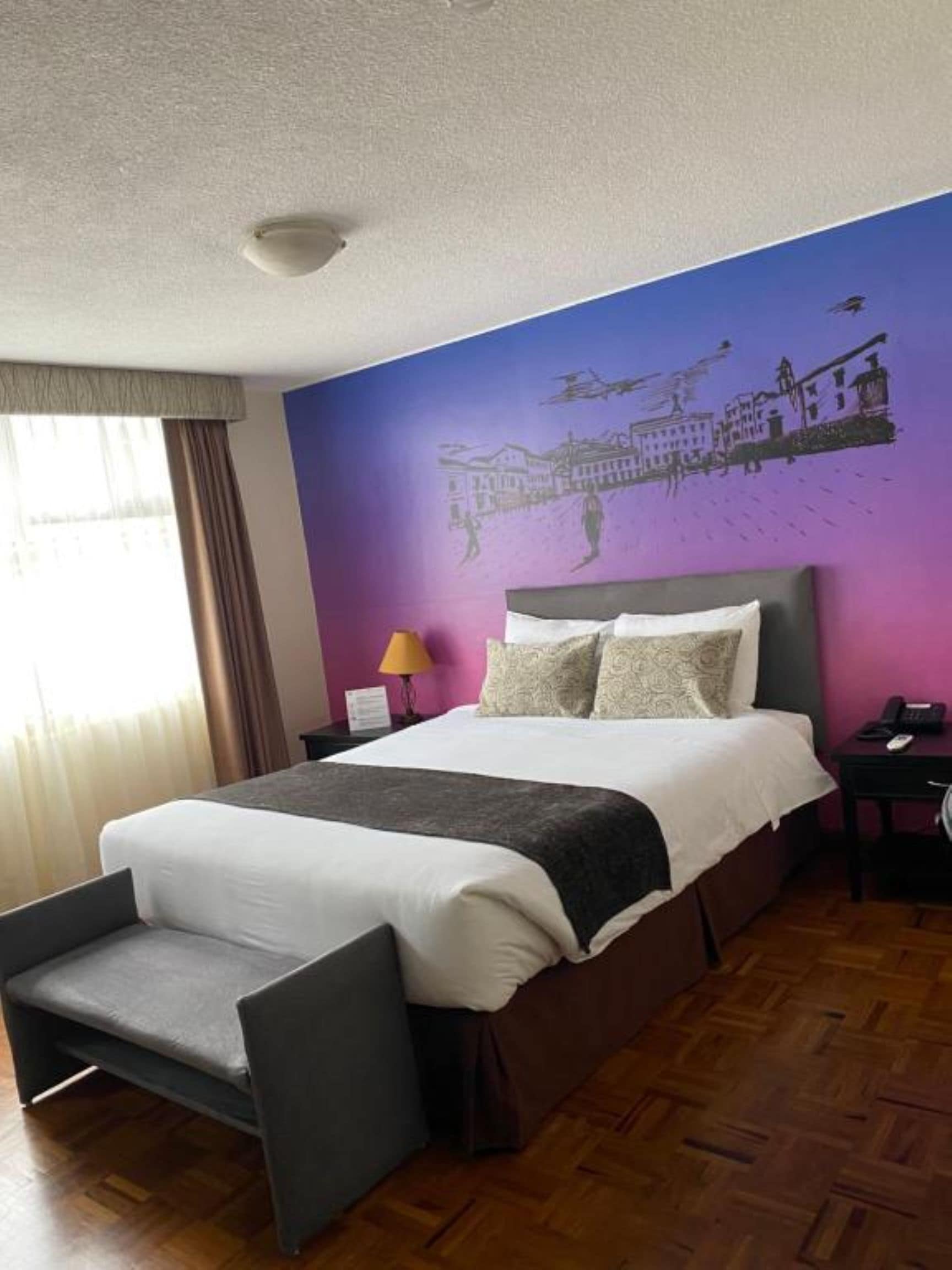 standard room, 1 double bed | in-room safe, desk, free wifi, bed sheets