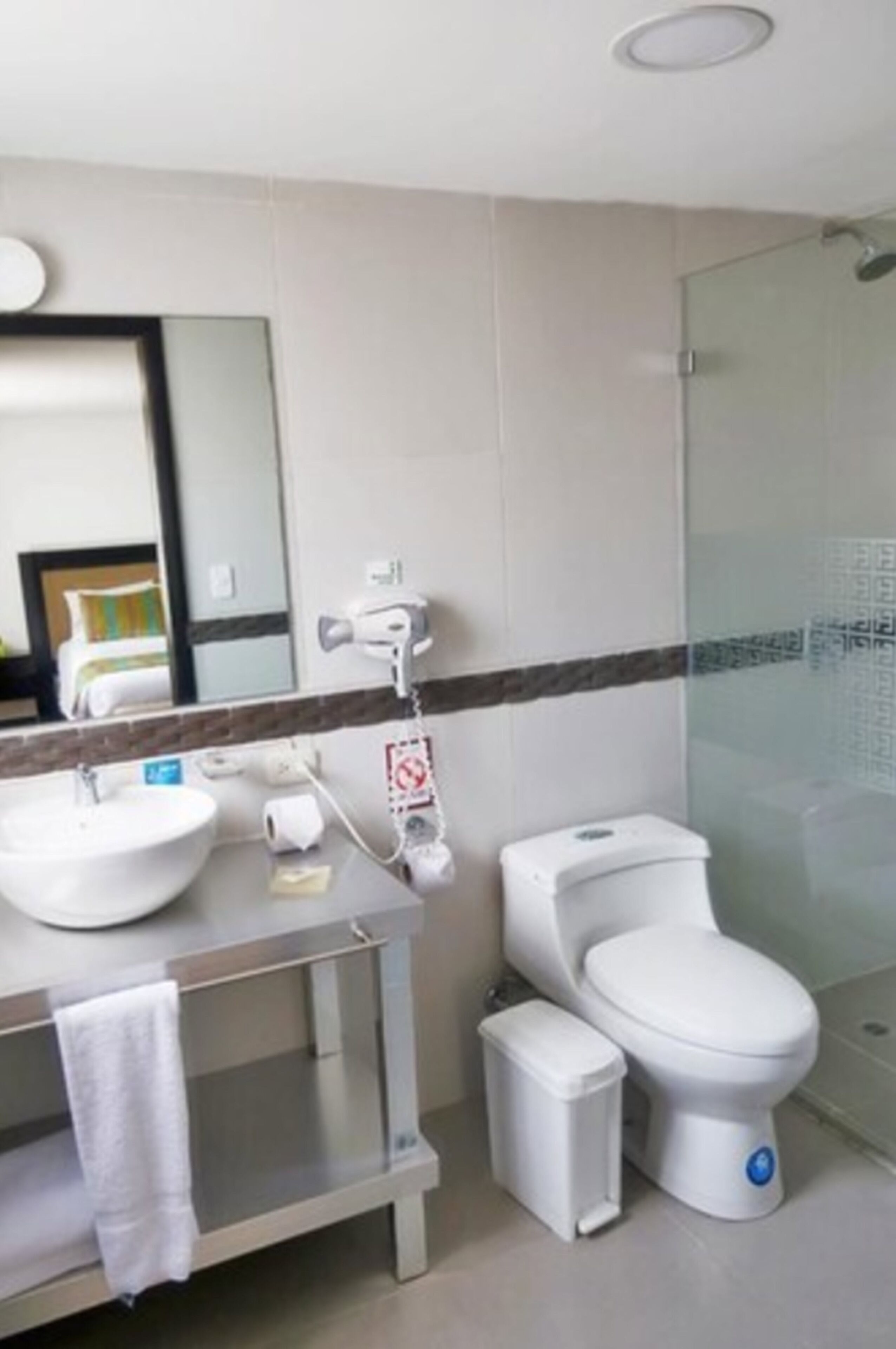 superior room, 1 queen bed | bathroom | shower, rainfall showerhead, towels, soap