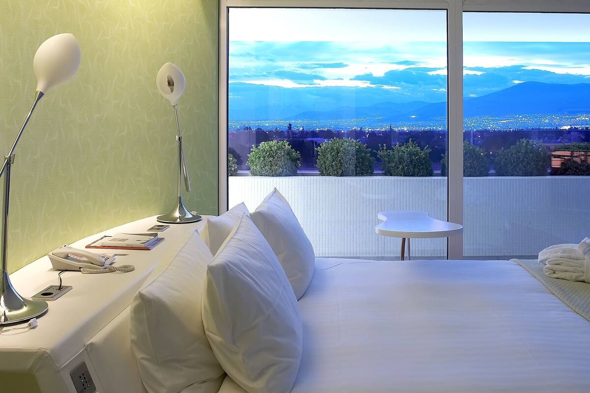 Minibar, in-room safe, desk, blackout curtains