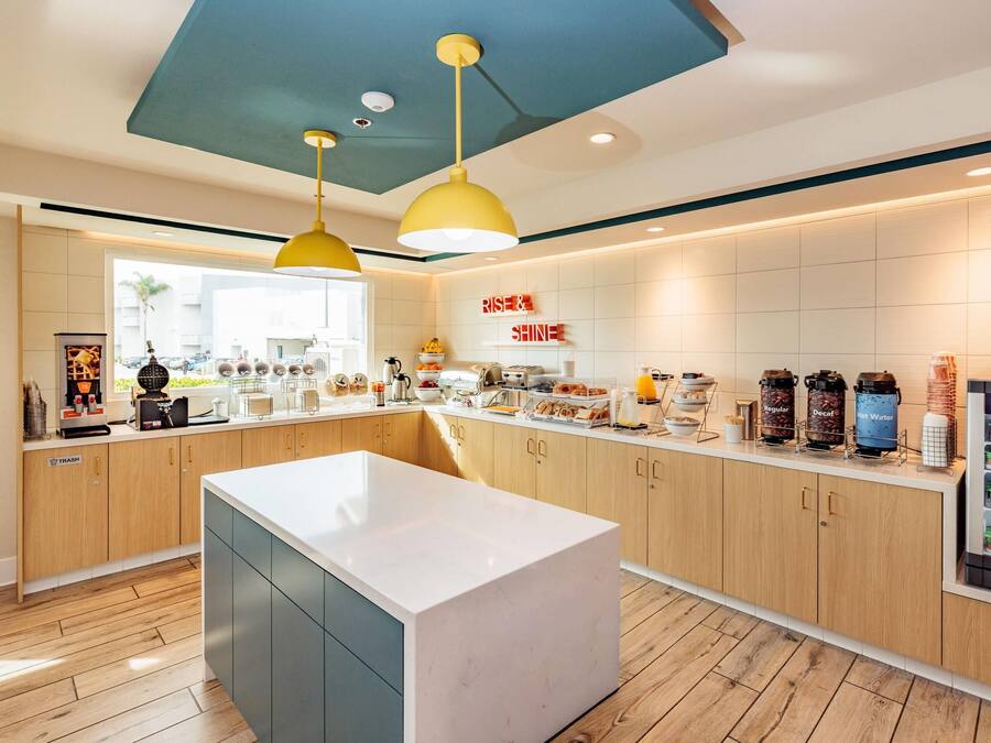 Petit déjeuner buffet compris tous les jours