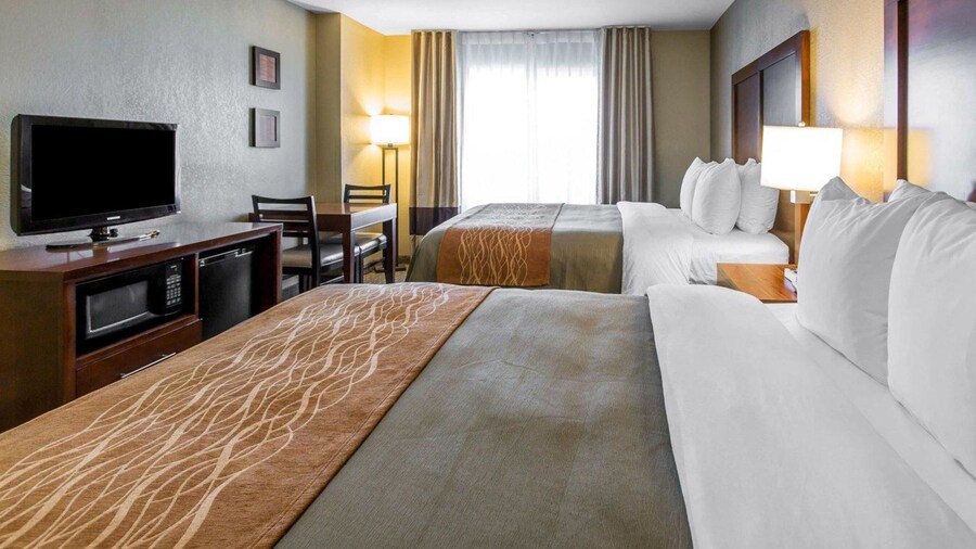 Comfort Inn & Suites Ventura Beach