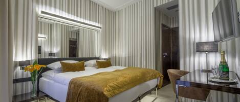 Standaard tweepersoonskamer | Select Comfort-bedden, een minibar, een kluis op de kamer