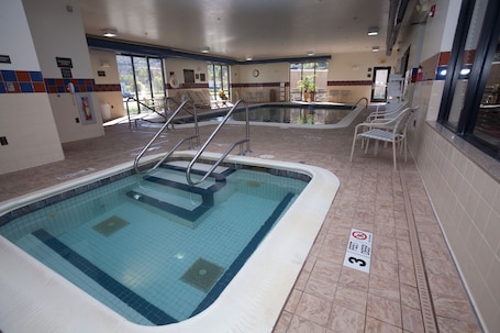 Indoor pool. Hampton Inn Oneonta