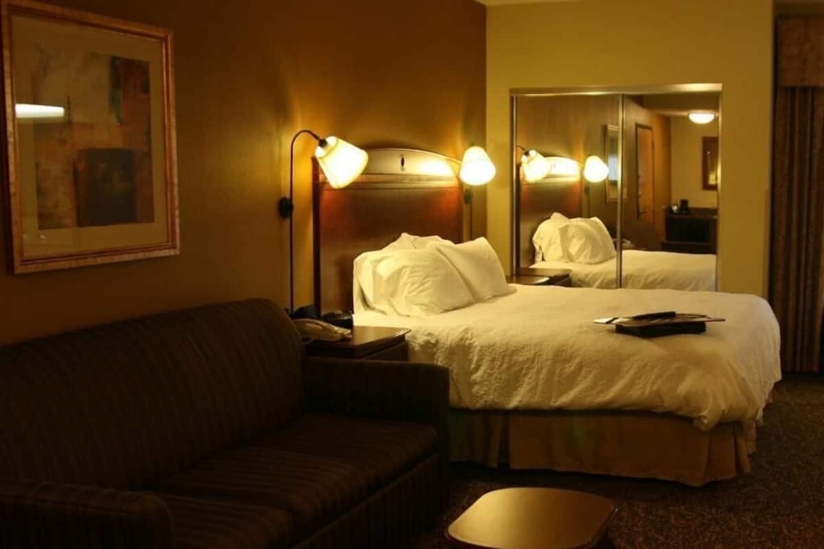 In-room safe, iron/ironing board, free cribs/infant beds, free WiFi