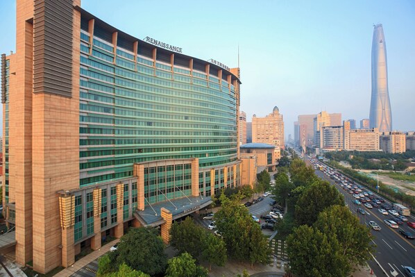 المنشأة من الخارج