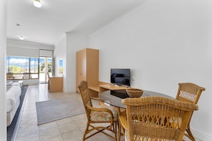 Queen Suite - Ground Floor