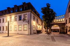 Exterior - Hotel Schwan & Post (Bad Neustadt an der Saale)