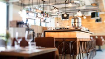 Tägliches inbegriffenes Frühstücksbuffet