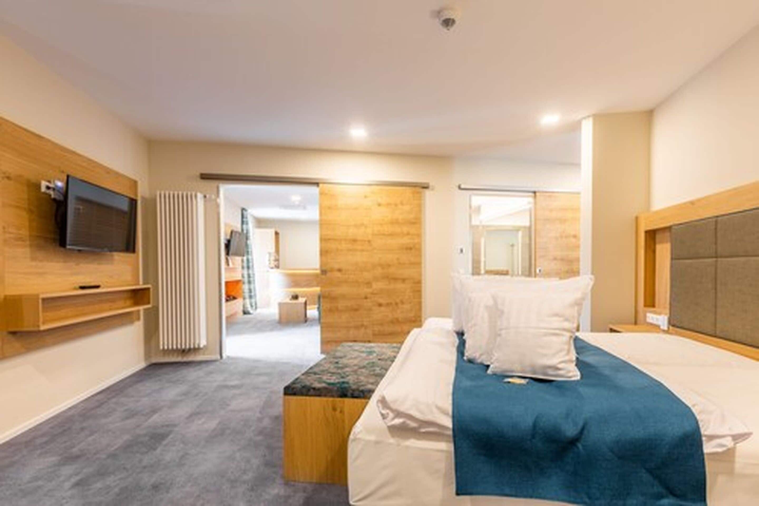 suite | free minibar items, in-room safe, desk, blackout curtains