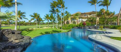 Açık yüzme havuzu