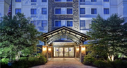 Homewood Suites by Hilton Eatontown