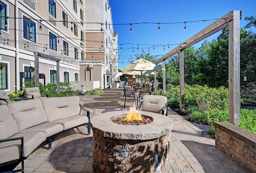 Homewood Suites by Hilton Eatontown