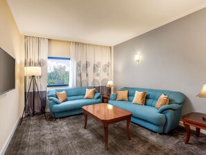 Executive Suite, 1 Double Bed, Connecting Rooms | Premium bedding, minibar, in-room safe, desk - Novotel Port Harcourt (Port Harcourt)