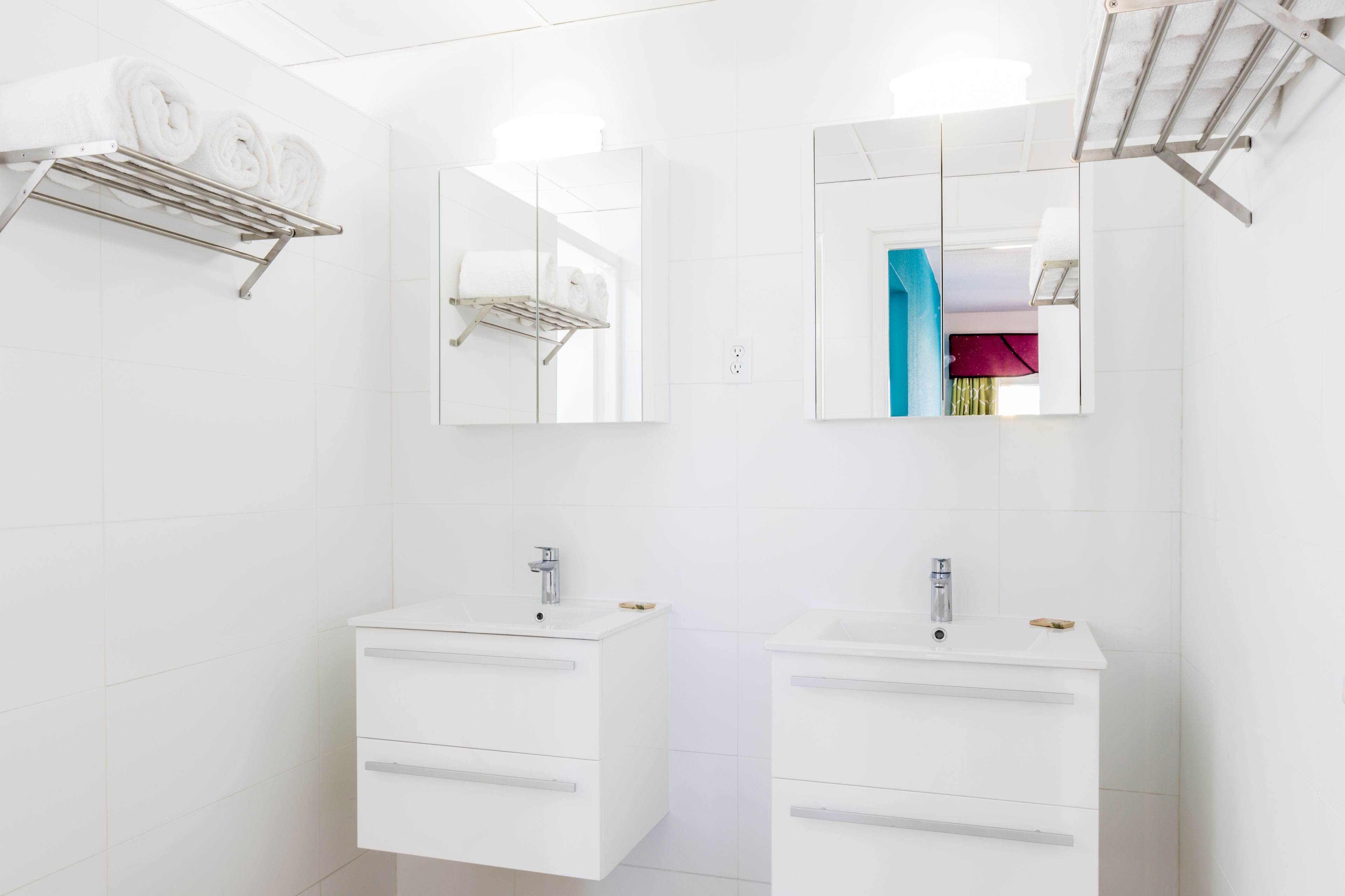 quadruple room | bathroom | shower, hair dryer, towels