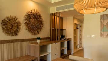 Premium bedding, pillowtop beds, in-room safe, desk