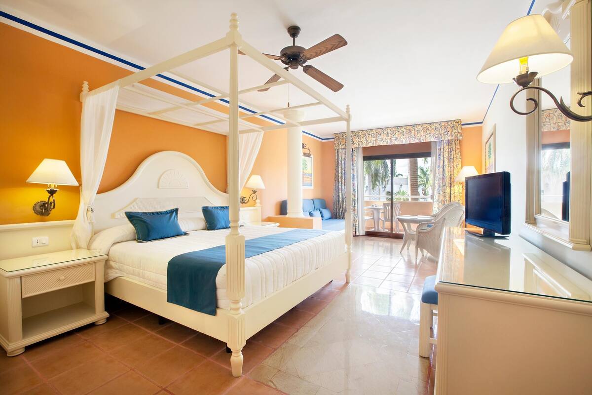 Ropa de cama de alta calidad y camas con pillow-top