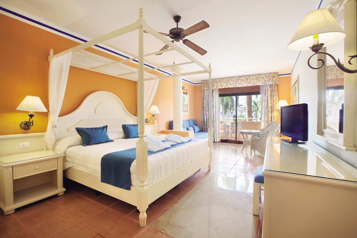 Ropa de cama de alta calidad y camas con pillow-top