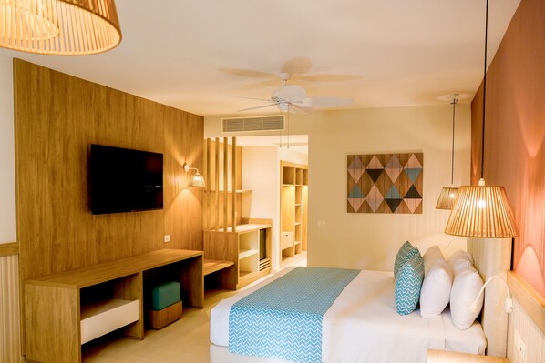 Premium bedding, pillowtop beds, in-room safe, desk - Bahia Principe Explore Punta Cana - All Inclusive (Punta Cana)