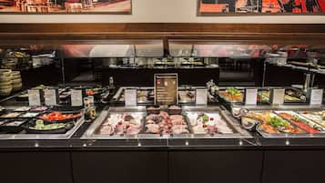 Tägliches Frühstücksbuffet (24.50 EUR pro Person)