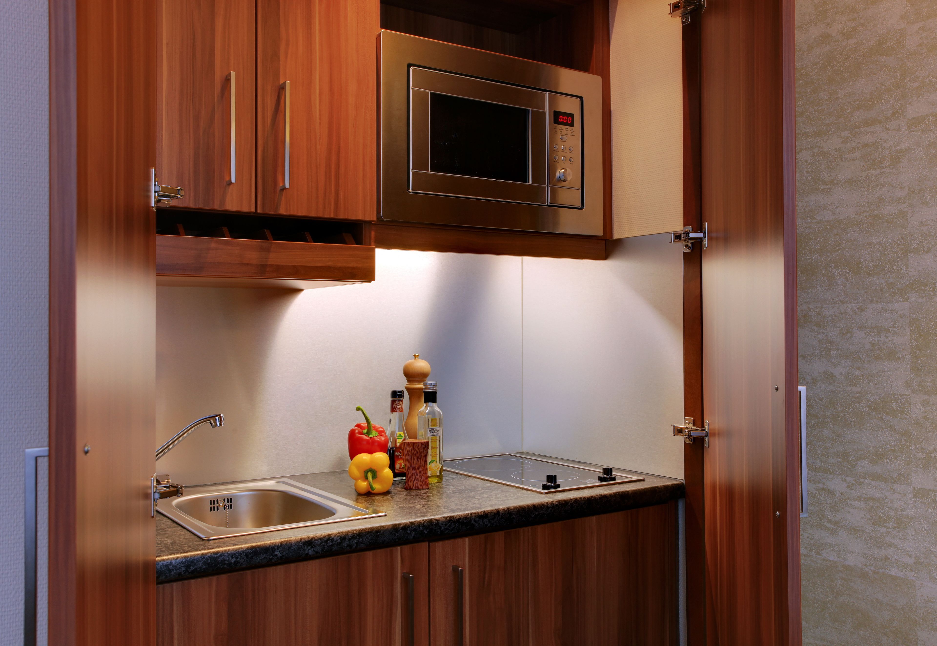 standard apartment, 1 double bed, refrigerator & microwave | private kitchenette | coffee/tea maker, electric kettle, eco-friendly cleaning products